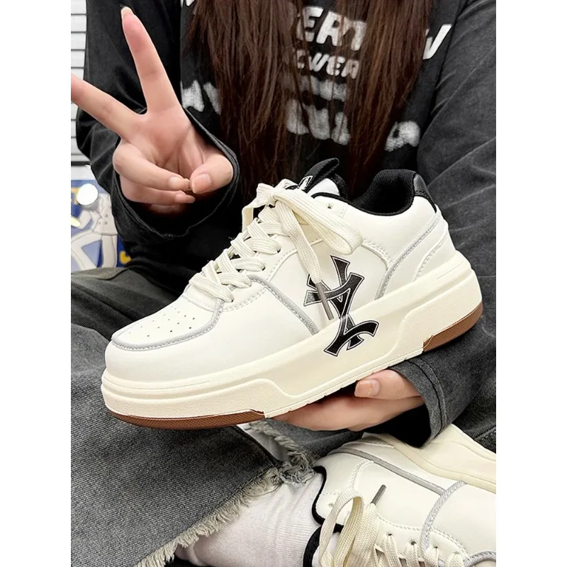 

Men's Thi Bot Heightening Sneakers Retro American Sle Trainer oes Summer New Arrival Casual Low Top Anti-Slip