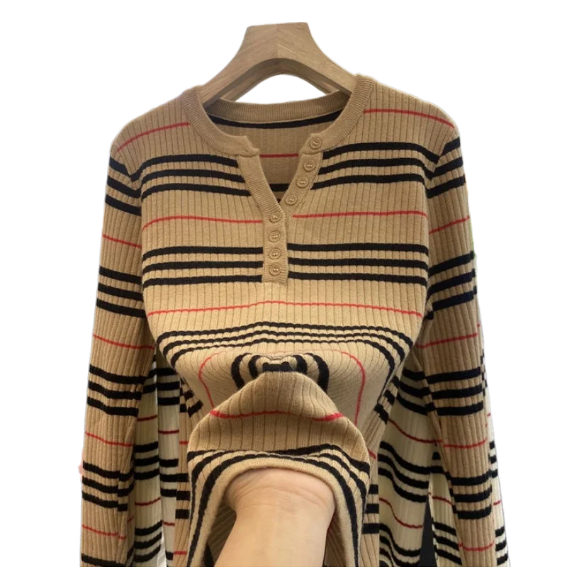 Women's Clothing Autumn and Winter Contrast Color Striped All-match Loose plus size V-neck Fashion Lazy Style Base Shirt