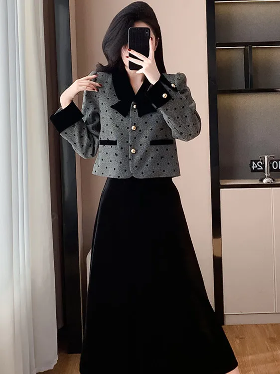 

Модный женский комплект в корейском стиле для ранней осени 2025 года, большие размеры, юбка и топ с коротким/длинным рукавом