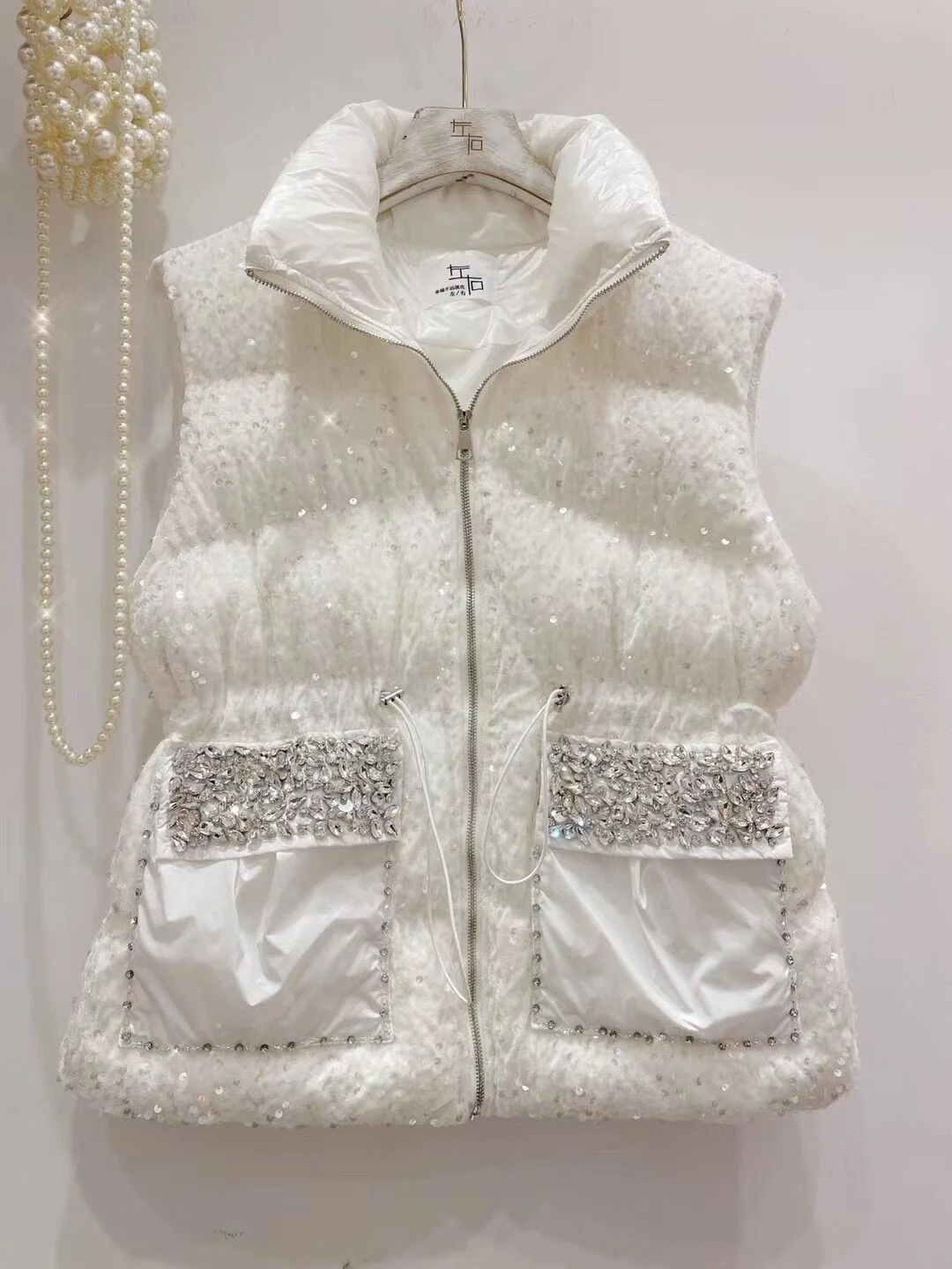 Women Diamond Sequins Vests Bread Coats New Autumn Winter Drawstring Zip Sleeveless Wadded Jackets All-match Casual Waistcoat