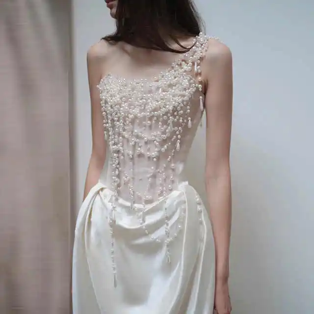

Elegant Pearls Beaded Bodice Wedding Dress One-Shoulder Satin Sweep Train Mermaid Formal Bridal Gown Vestidos Mujer Customized