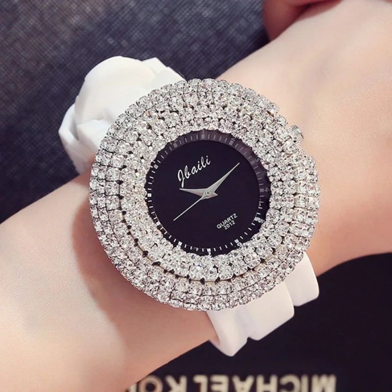 Luxury Women Watch Circle Crystal Black Dial Big Rhinestone Ladies Wrist Watches Female Silicone Strap Clock No Bracelet Reloj