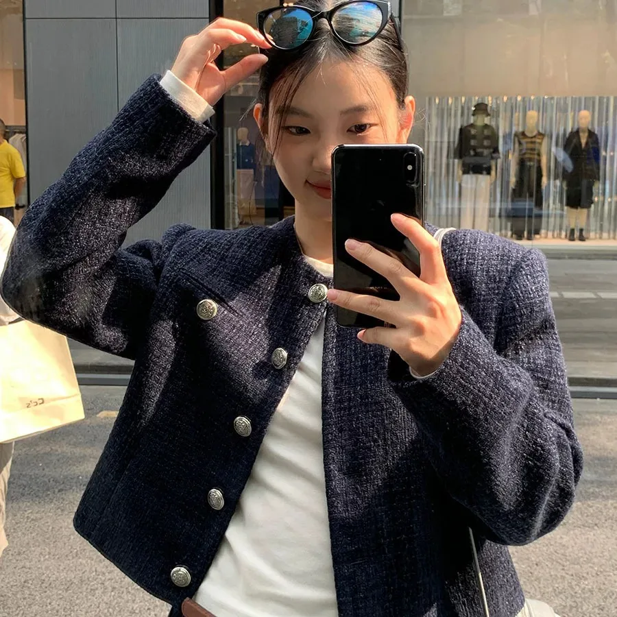 Chic Short Blue Outerwear Women's Casual Style 2026 Autumn New Fashion Anti-Wrinkle Polyester Fiber round Neck Button Closure