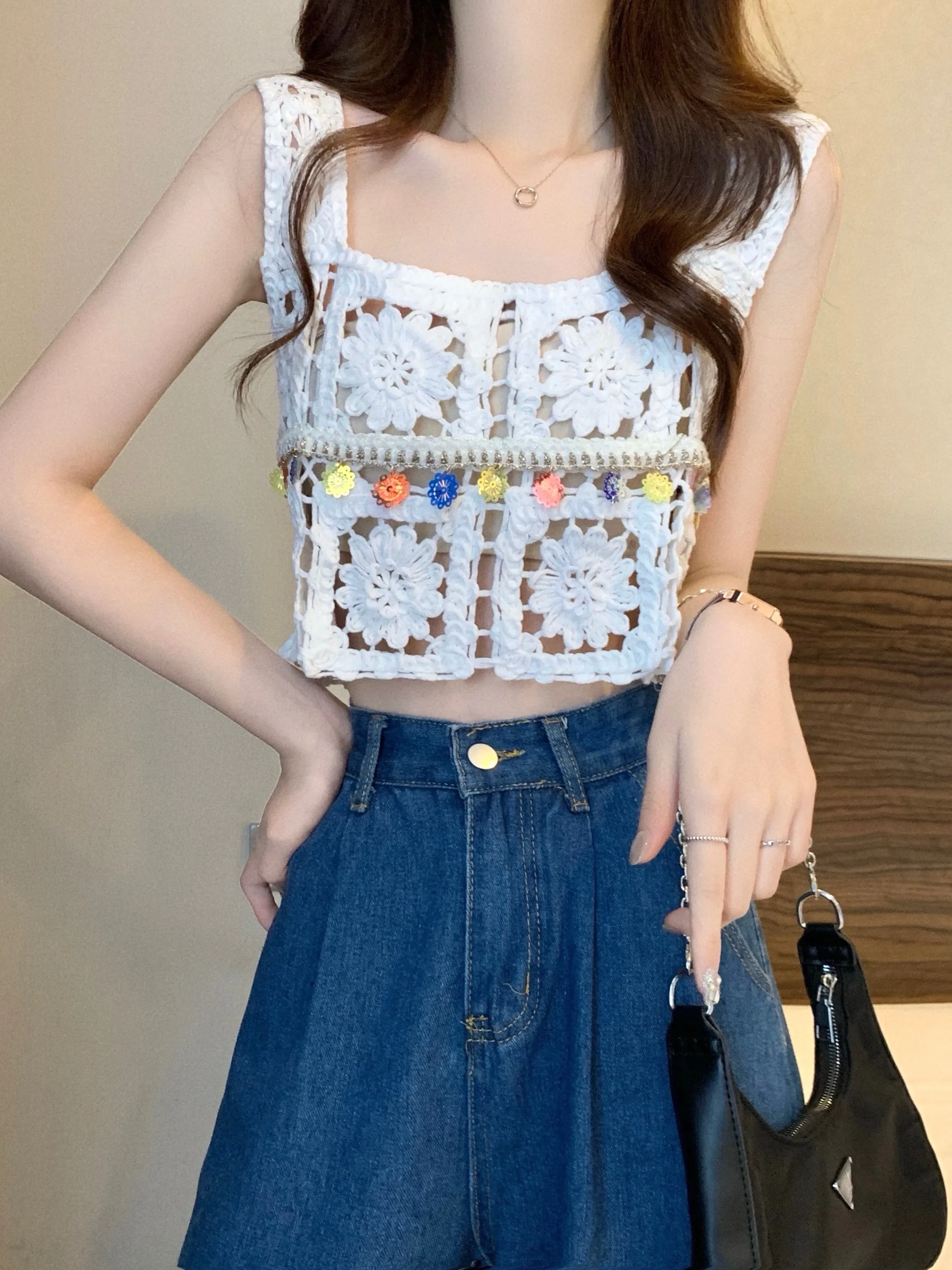 Sheer Crochet Cami Top Openwork Fringed Sleeveless Square Neck Knit Crop Top Women\'s Summer Boho Vacation Beach Outfit