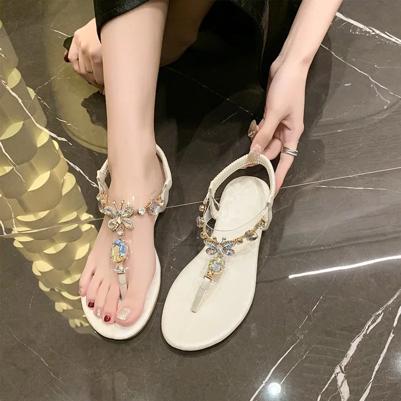 

Сандалии на плоской подошве, лето 2024, костюм на прозрачном каблуке, женские бежевые шлепанцы на платформе, большой размер без стразов, модный комфортный костюм Bea