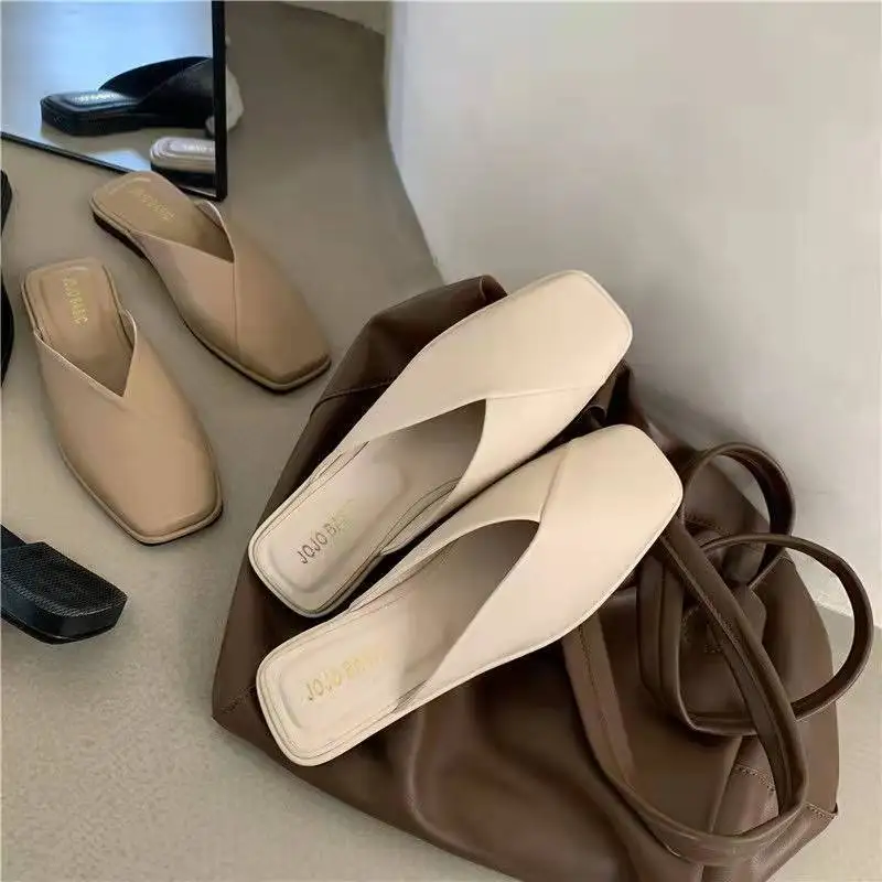 Designer Comfortable Women\'s Mules Shoes Slippers Elegant Sandals Woman Fashion With Chic Point Hot Leather Summer New 2024 Low