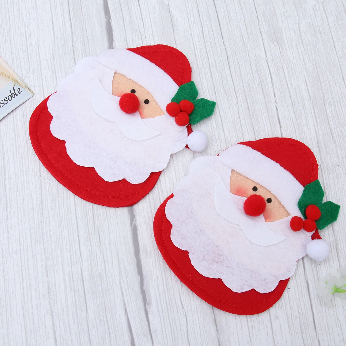 

6pcs Christmas Santa Claus Cutlery Pouches Non-Woven Silverware Storage Holiday Tableware Holder Christmas Party Decor Tableware