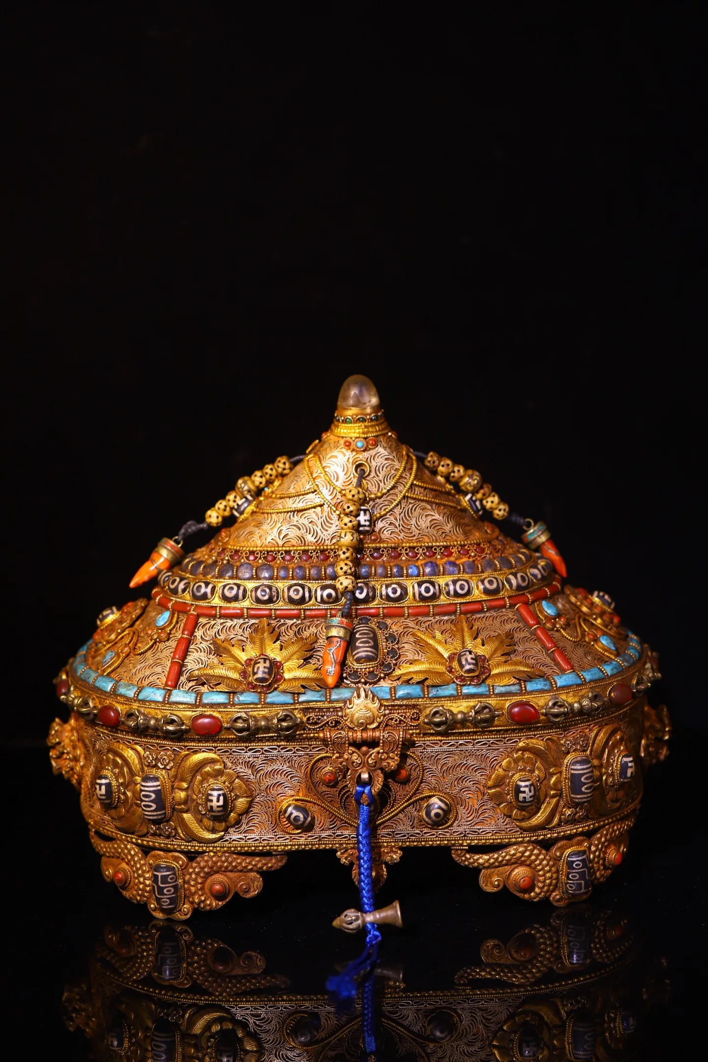 Old Tibetan Silver Gilded Filigree Mosaic Gem gZi Beads Turquoise Buddha Hat shaped Box storage Box jewelry box treasure chest