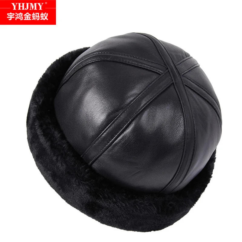 Middle-aged and elderly leather hats, men's and women's winter  windproof grandma, velvet cashmere ear protectors.