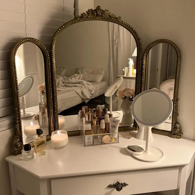 Retro tri-fold makeup mirror high-end bedroom desktop vanity mirror