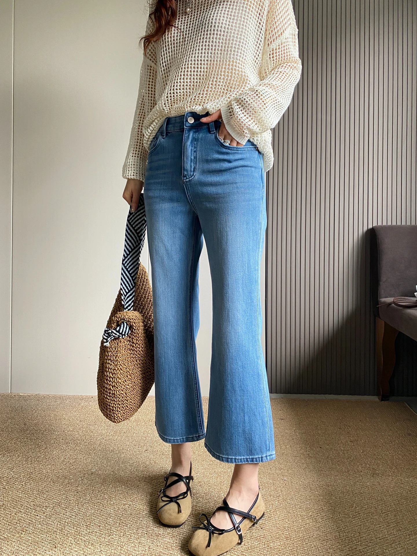 

High Waist Bell Bottom Jeans Women's Light Blue Elastic Straight Leg Nine Crop Flared Pants Trendy Slimming Summer Denim