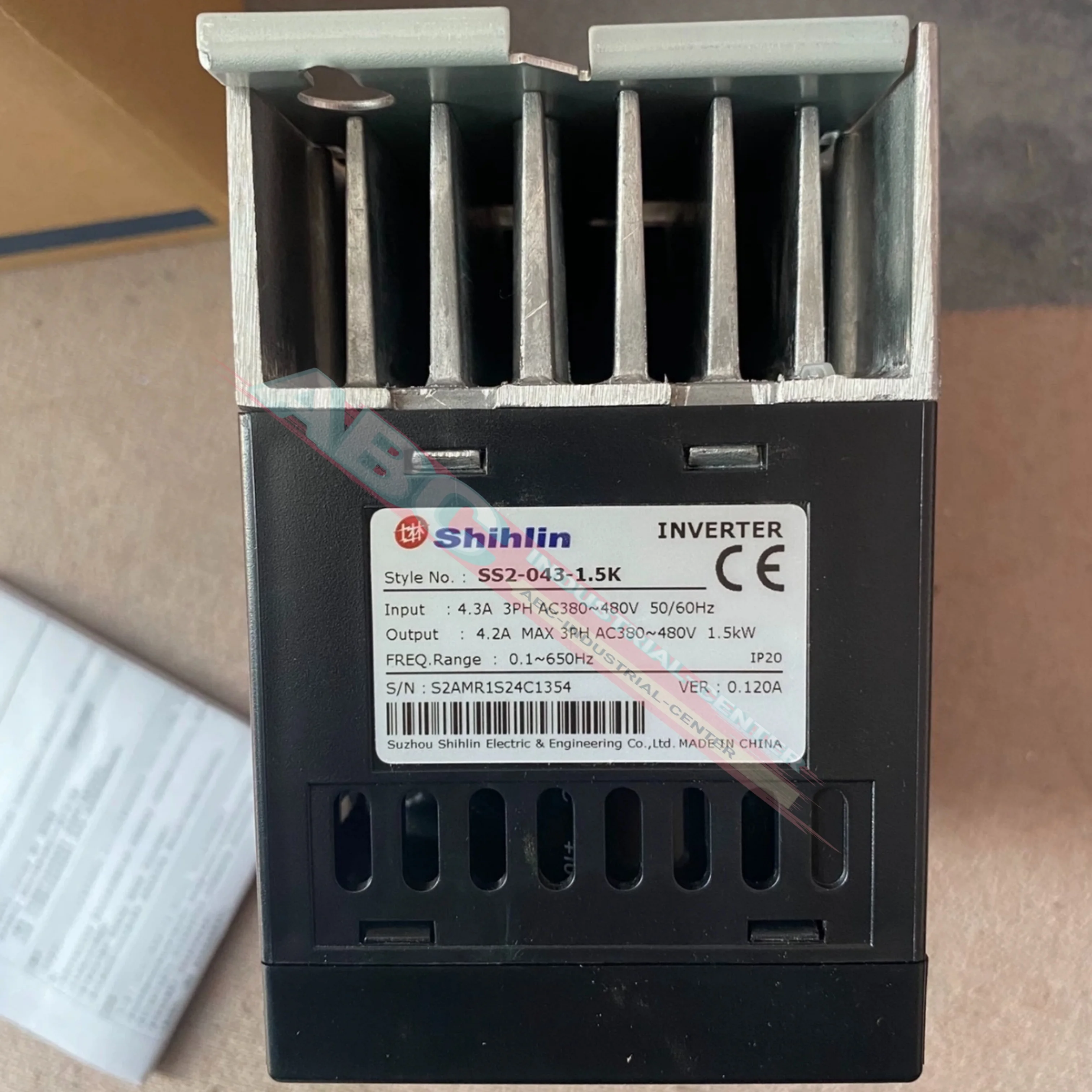 Brand new  SS2-043-1.5K 380V 1.5KW  frequency converter