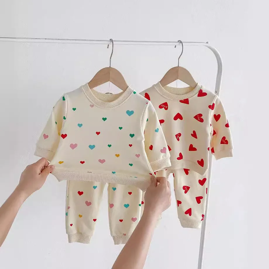 6-36M Newborn Kid Baby Girl 2pcs Clothes Set Cotton Long Sleeve Heart Print Sweatshirt Top Pant Suit Cute Sweet Outfit Set