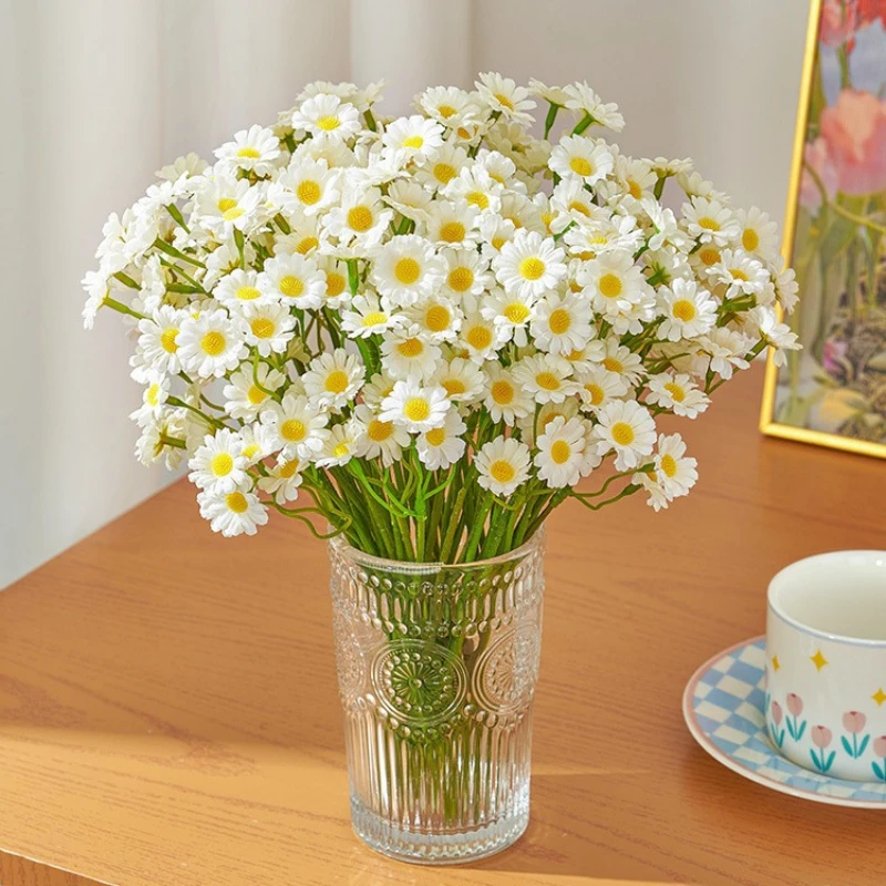 12 Uds. De flores de Margarita artificiales, Margarita pequeña, ramo de flores falsas para decoración de mesa de fiesta de San Valentín, decoración DIY para el hogar y la boda