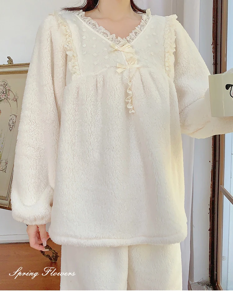 Korean Winter Coral Fleece Thickened Warm Long-sleeved Pajamas Sweet Girl Princess Court Style Casual Loose Loungewear Set