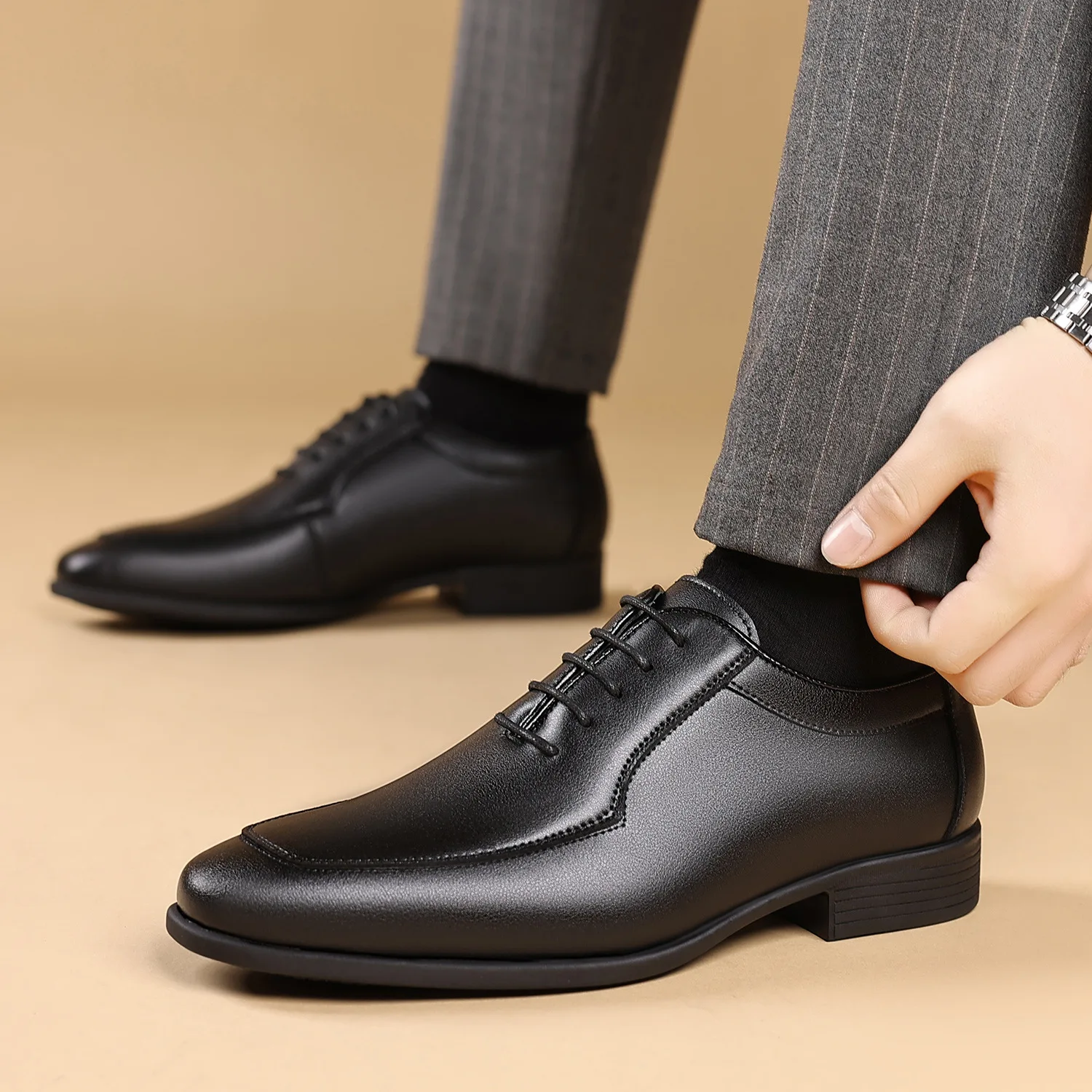 

Men's large-sized business leather shoes, loafers, wedding shoes, fashionable, casual versatile Retro square-toed men's shoes