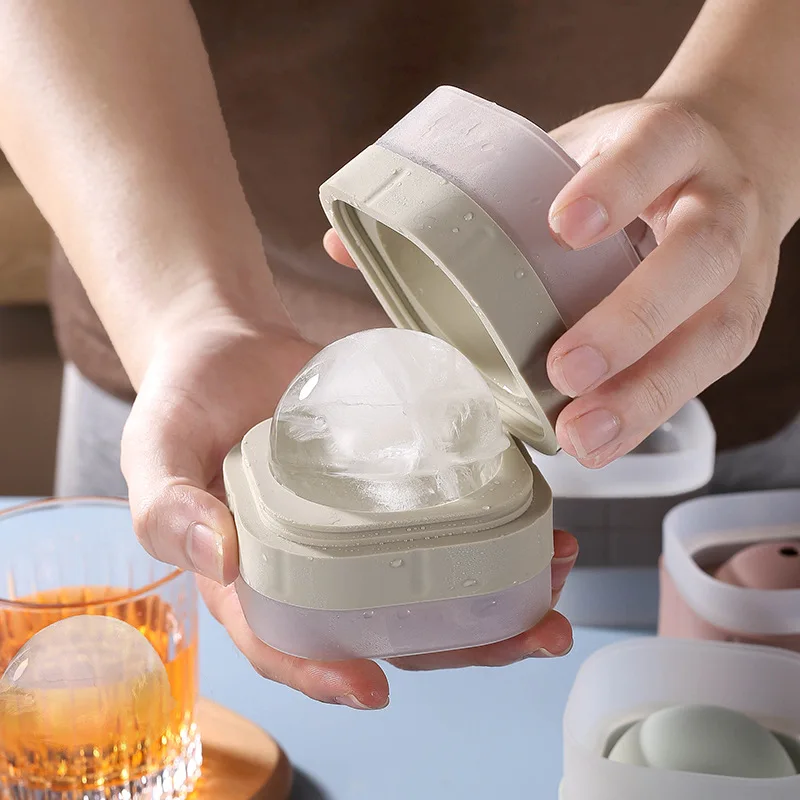 Ice hockey mask whiskey silicone round ice cube ball coffee ice hockey maker large ice cube mold