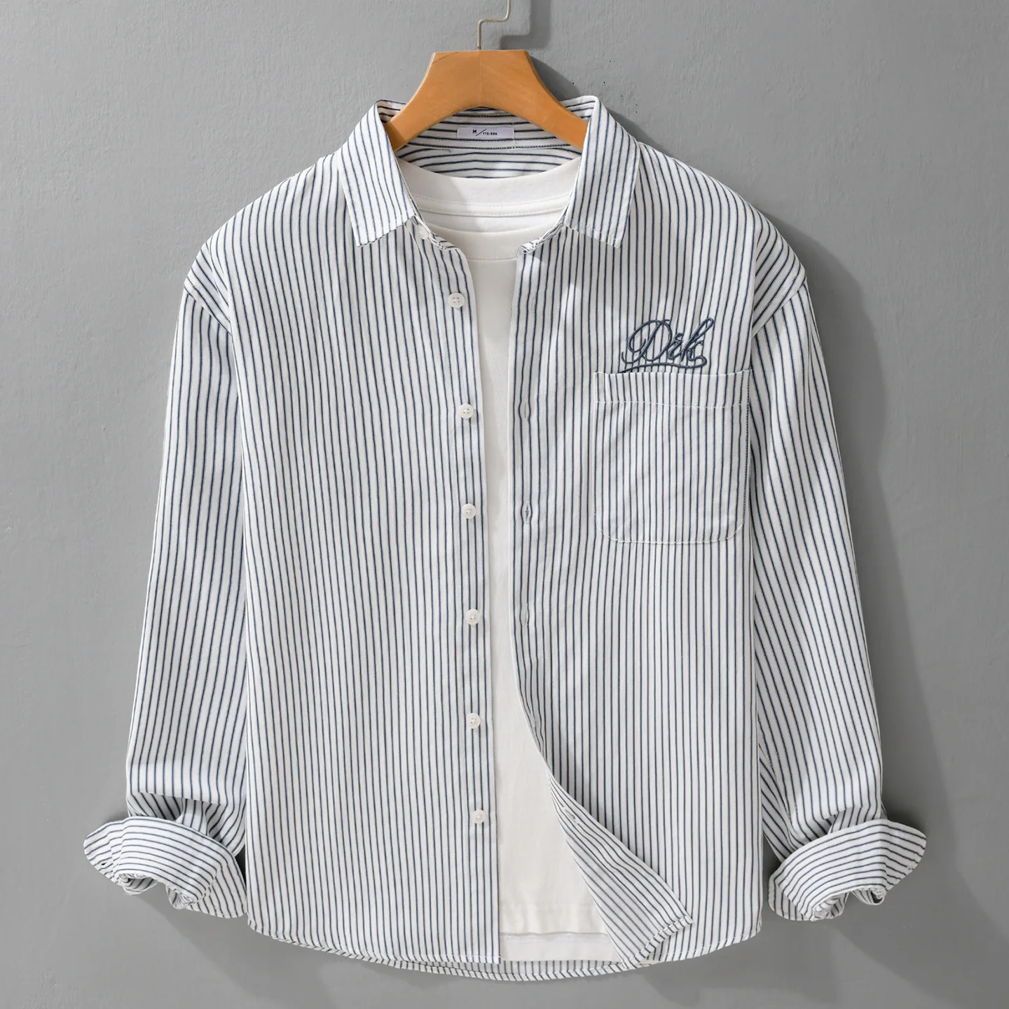 

Men's Classic Comfortable Striped Long Sve Casual Loose irt Faionable Youth Versatile Polyester Commute Sle Spring