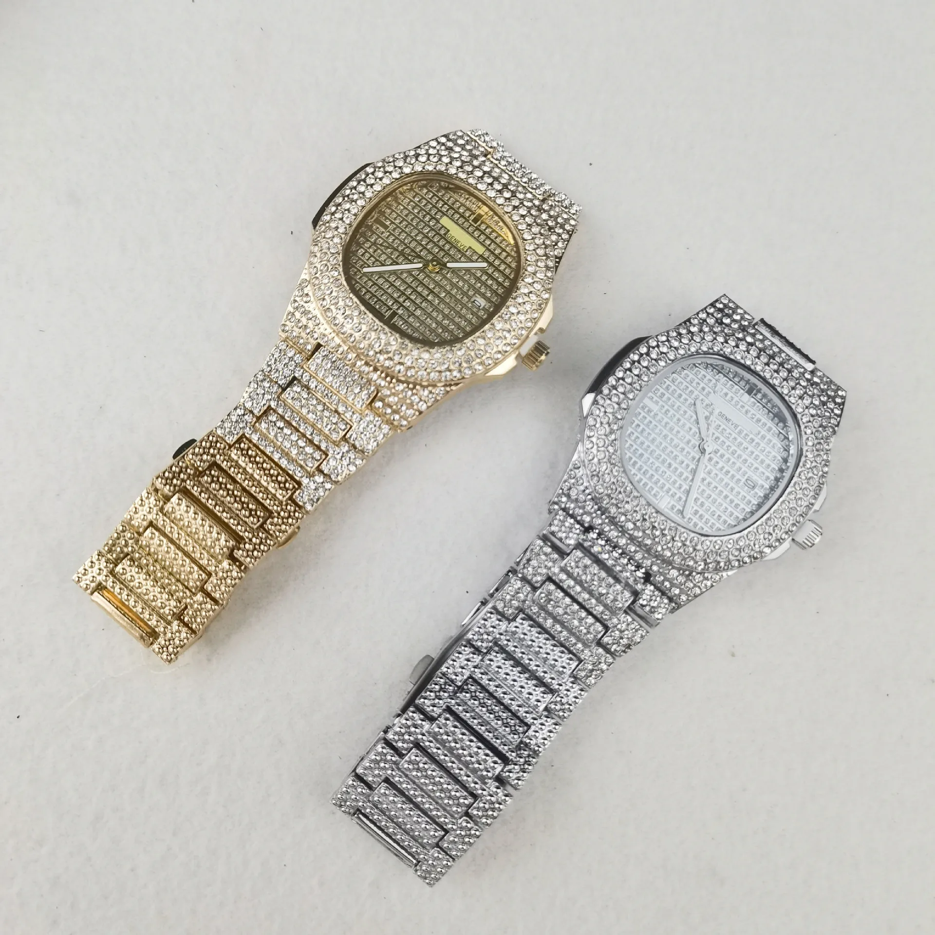 

Luxury Designer Watch Diamond Accent Steel Band Calendar Full Starry Sky Dial Hip Hop Wristwatch High Quality Quartz Movement