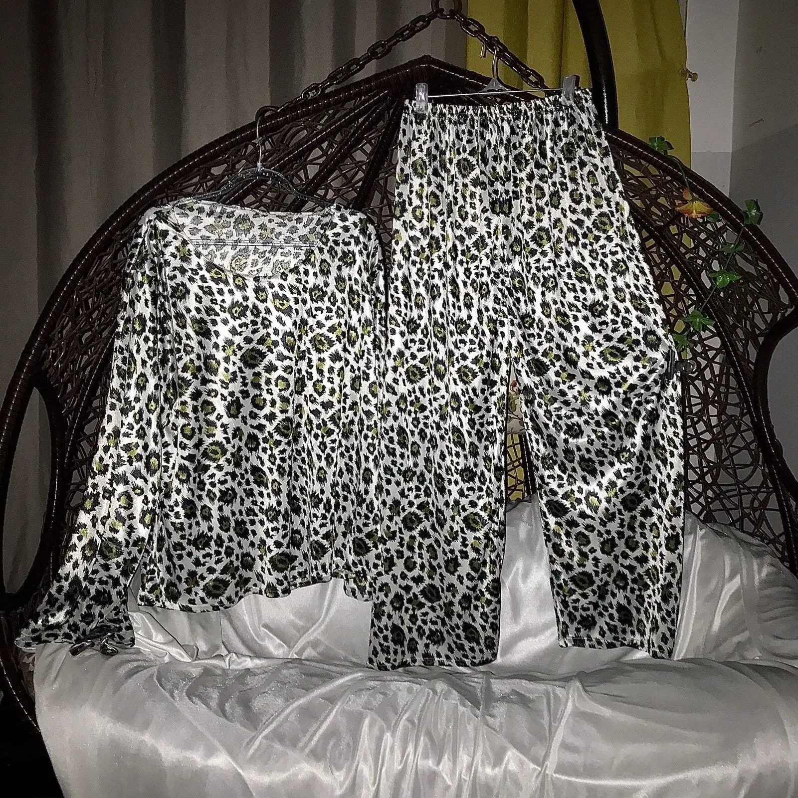 Glossy Ice Silk Satin 2 Pieces Set Long Sleeve Top Sleeping Pants Bottoms