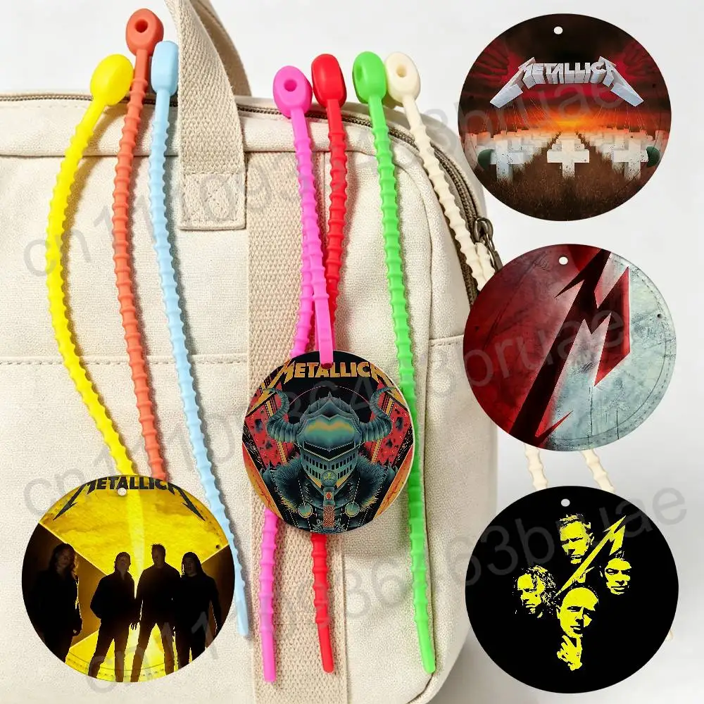 

Master of Puppets M72 Metallica Name Address Plate Leather Luggage Tag Chain for Fits Travel Bags Business Bags ID Straps