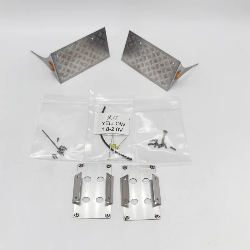 SCALECLUB 1/14 Mud Guard Skid Plate Side Lamp Warning Lamp LED Lights Side Lamp For Benz Scania MAN Tamiya LESU Truck DIY Parts