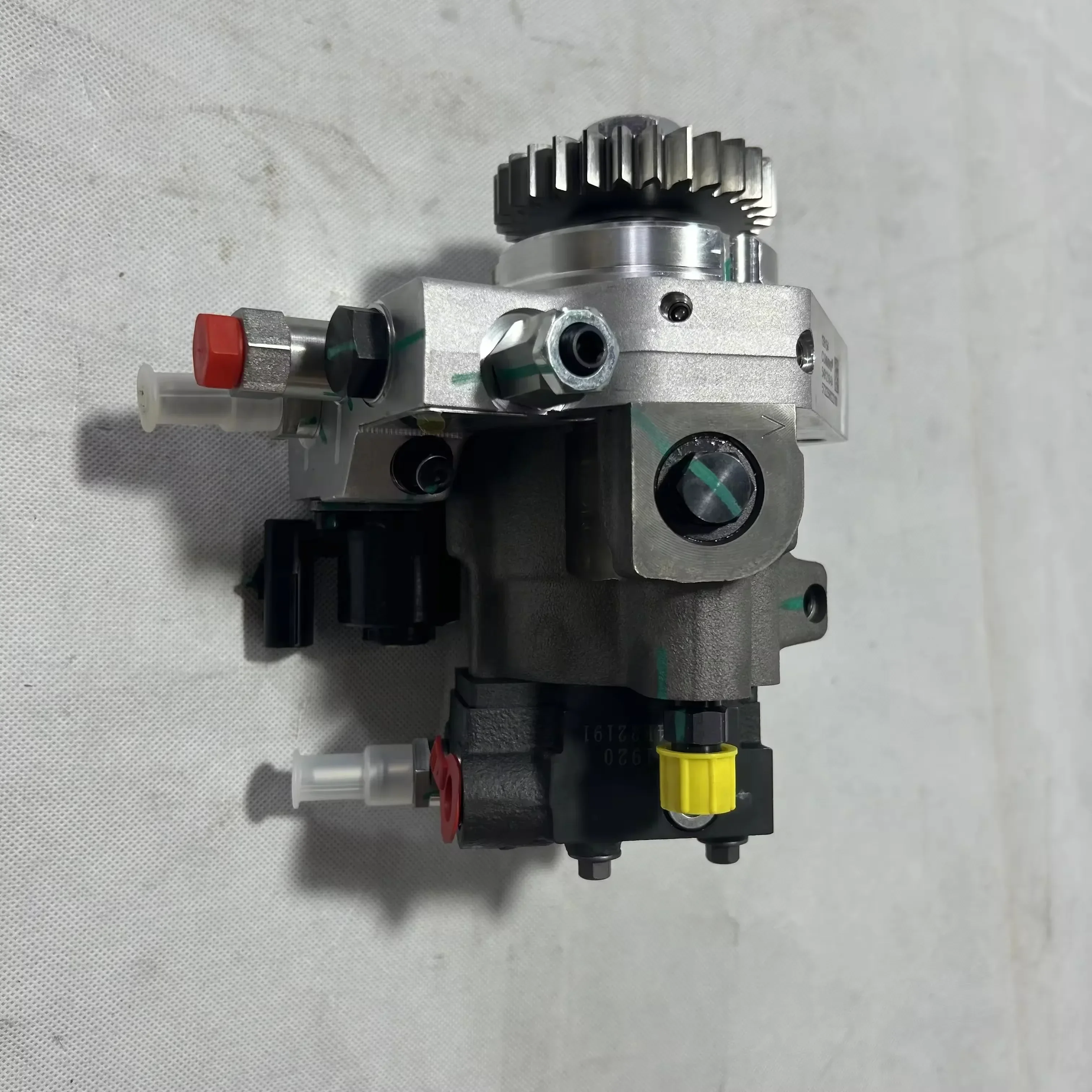 

Genuine and new Used Diesel Engine Parts Fuel pump 5686231 for Cummins M15 Diesel Engine For construction machinery