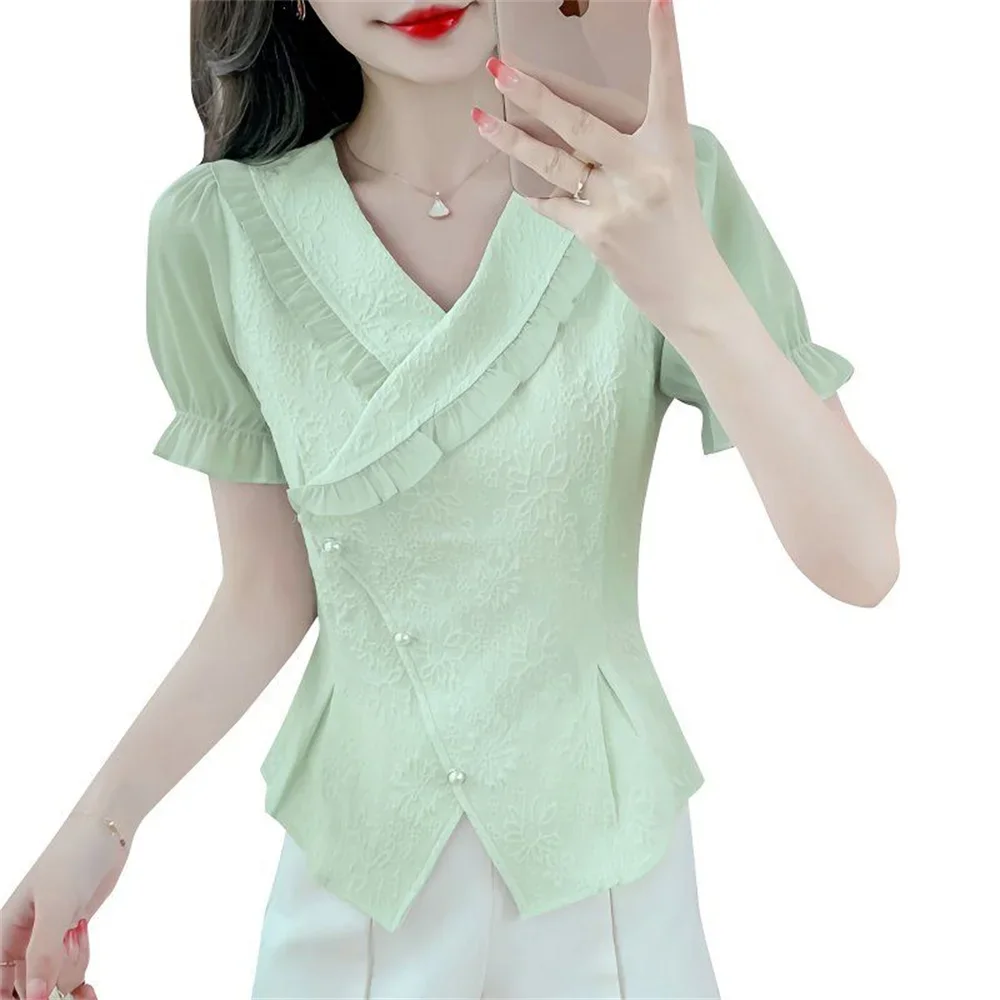 بلوزة نسائية أنيقة مكشكشة بأزرار غير متماثلة ملابس نسائية لصيف 2025 بلوفرات غير رسمية جديدة قمصان مكتب للسيدات