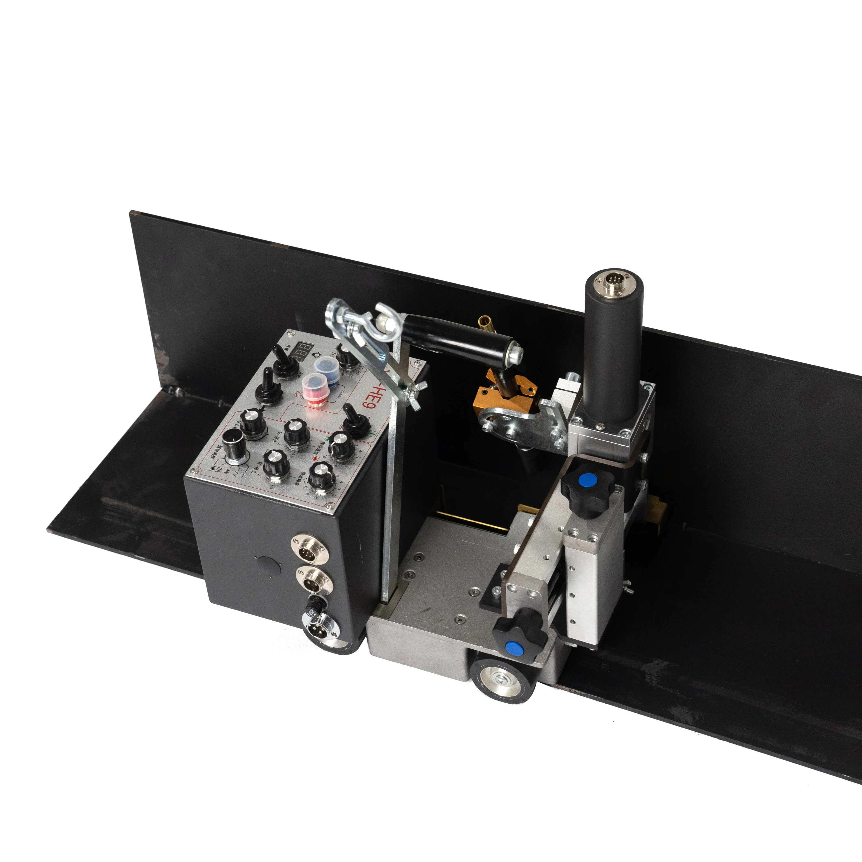 Portable Four-Wheel Drive Fillet Welding Machine Automatic Equipment Including Swinging Device For Welding Various Fillet Welds
