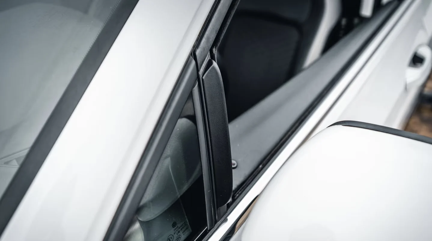 For VW Volkswagen Golf GTI MK7 MK7.5 MK8 2022-2025 Wind Deflector Car Front Windshield Noise Reduction Air Flow Spoiler Auto Acc
