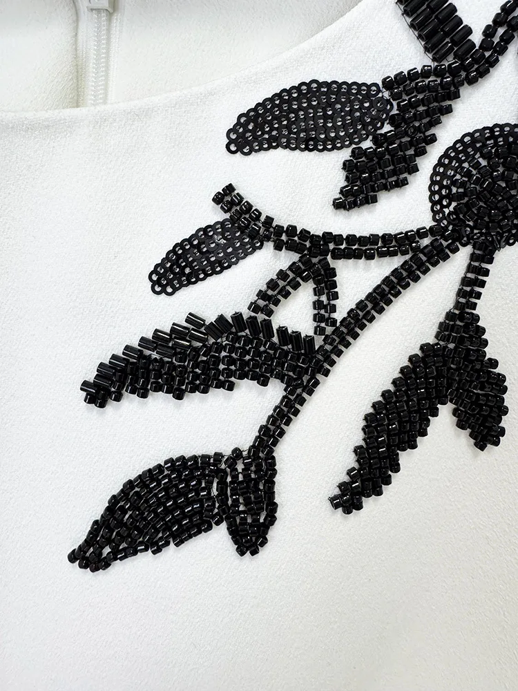 ชุดเดรสยาวทรงเข้ารูปสไตล์อเมริกัน ดีไซน์หรูหราสำหรับงานสังคม คอทรงกลม แขนยาว ประดับลูกปัดลายดอกไม้ เอวสูง ผ่าข้าง