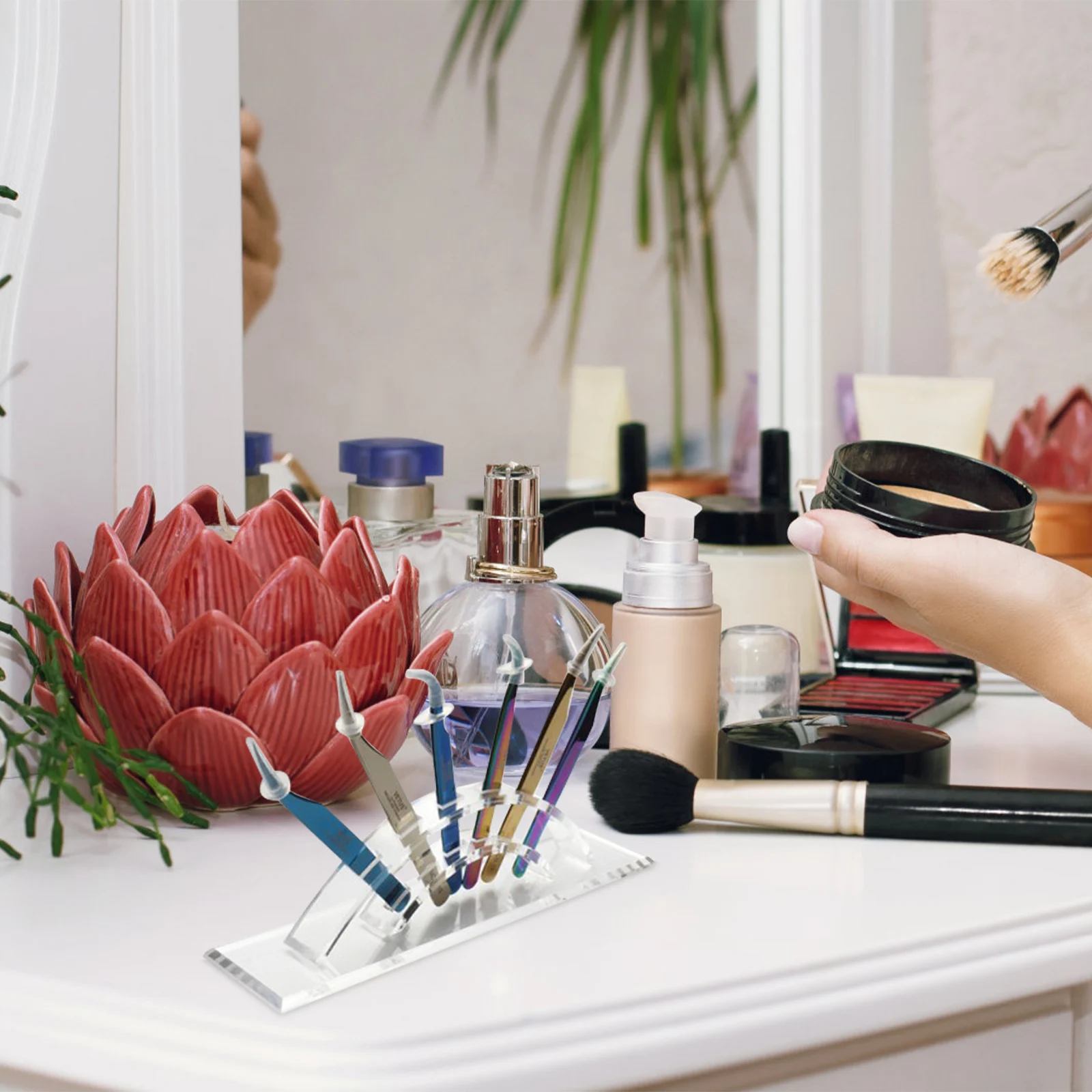 Tweezers Rack Acrylic Display Holder for Eyelashes Makeup Tools Storage Professional Nail Salon Practical Space Saving