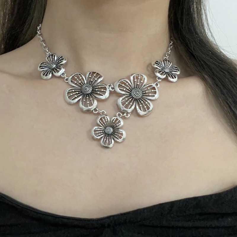 Boheemse Accessoires Bloemen Hanger Kettingen Mode Ketting Vrouwen Punk Sieraden Vintage Choker