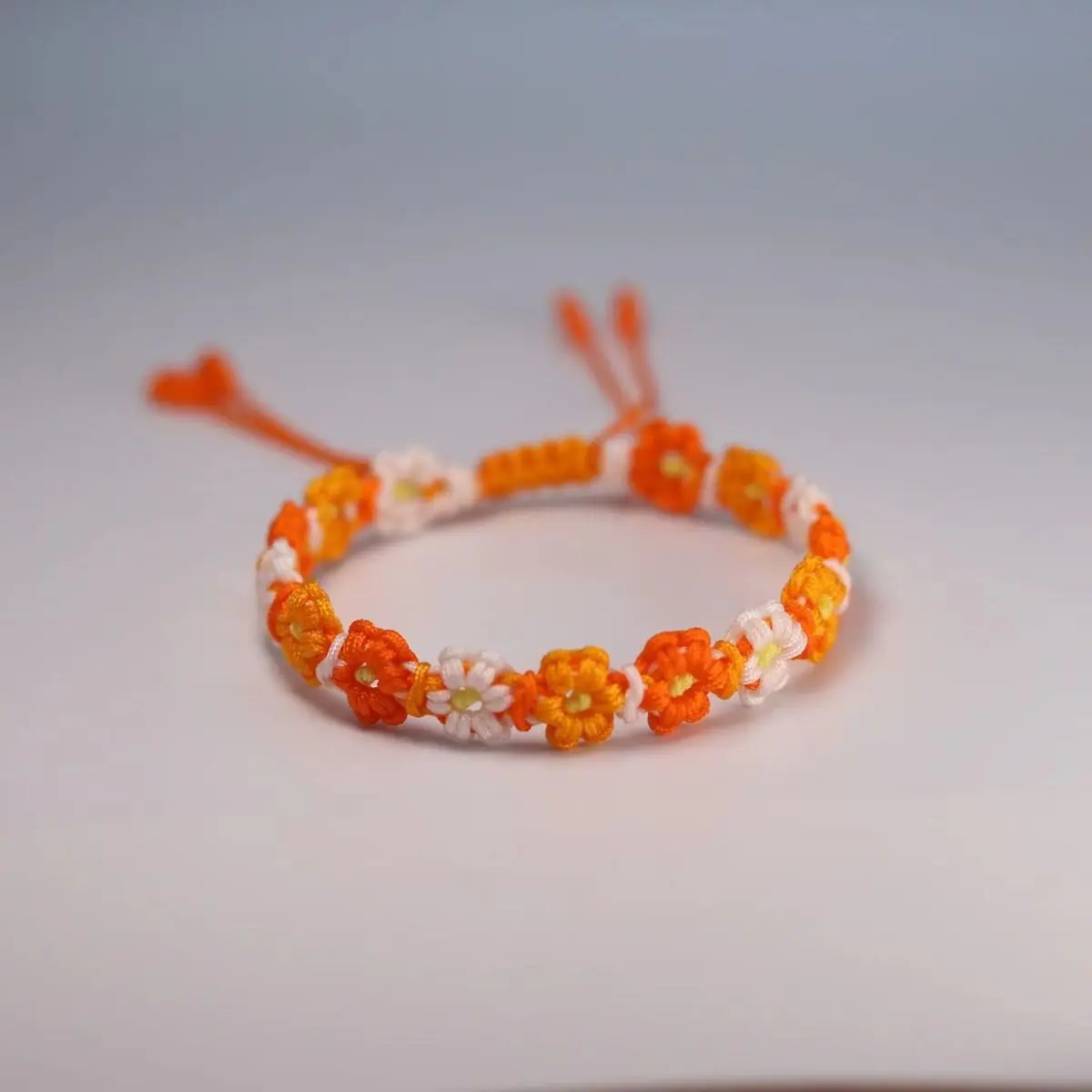 Fresh Gradient Color Daisy Bracelet for Women Handmade Braided Popular Internet Style Sweet Hand String