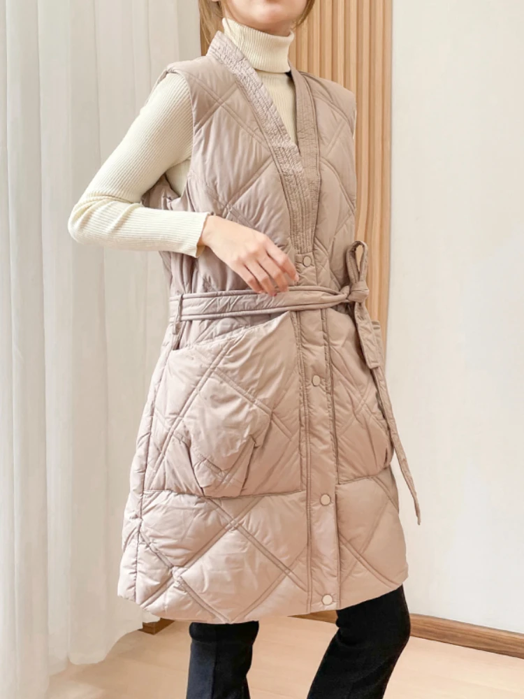 FTLZZ Autumn Winter Women Light Puffer Parka Outwear Casual V-neck Sleeveless Vest Jacket White Duck Down Coat with Belt