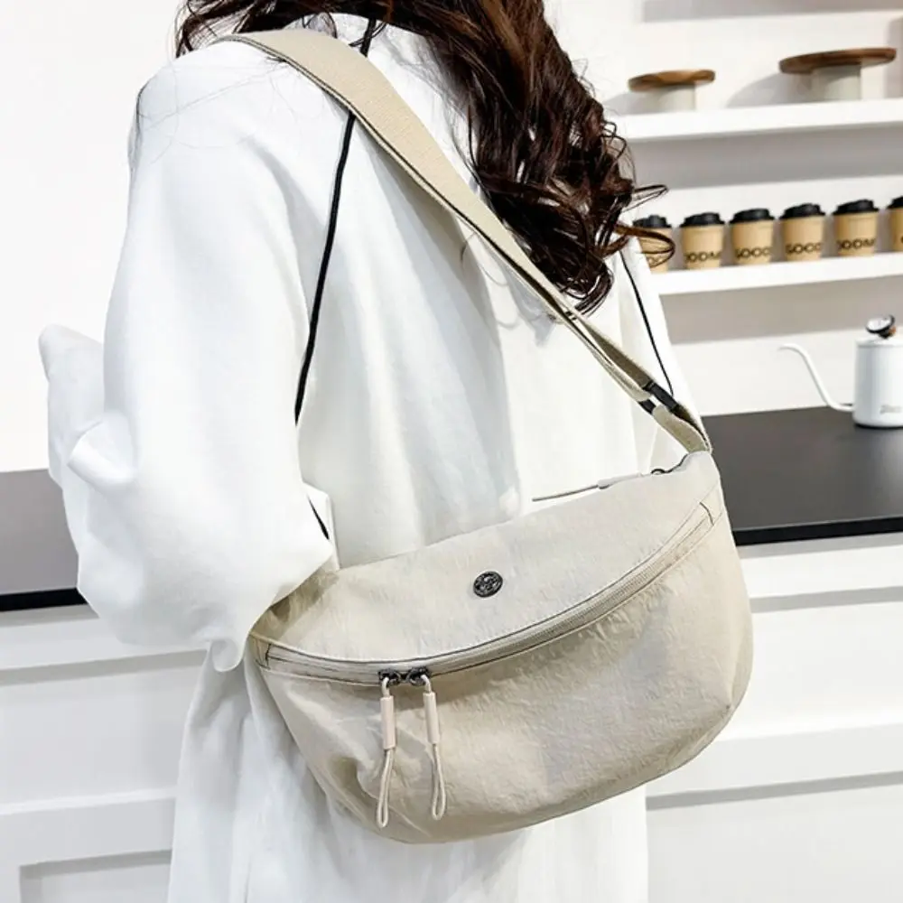 

Casual Nylon Shoulder Bag Large Capacity Wide Shoulder Strap Oxford Cloth Crossbody Bag Solid Color Messenger Bag Dumpling Bag