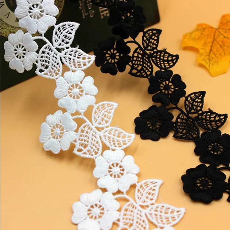 1 Yard White Embroidered Lace 3d Flower 100% Milk Fiber White And Black Sewing Apparel Trims 5.5CM