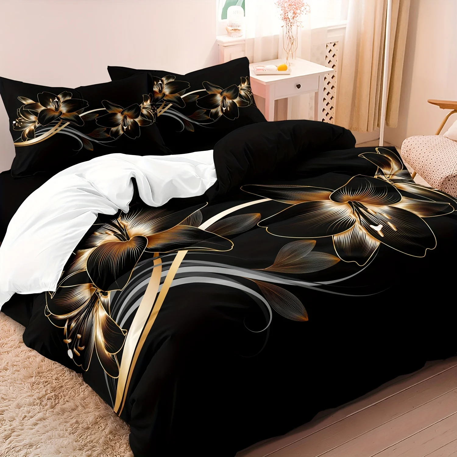 

Luxury Black and Golden Floral Duvet Cover Set, 100% Polyester, Lightweight All-Season Bedding with Zipper Closure Digital Print