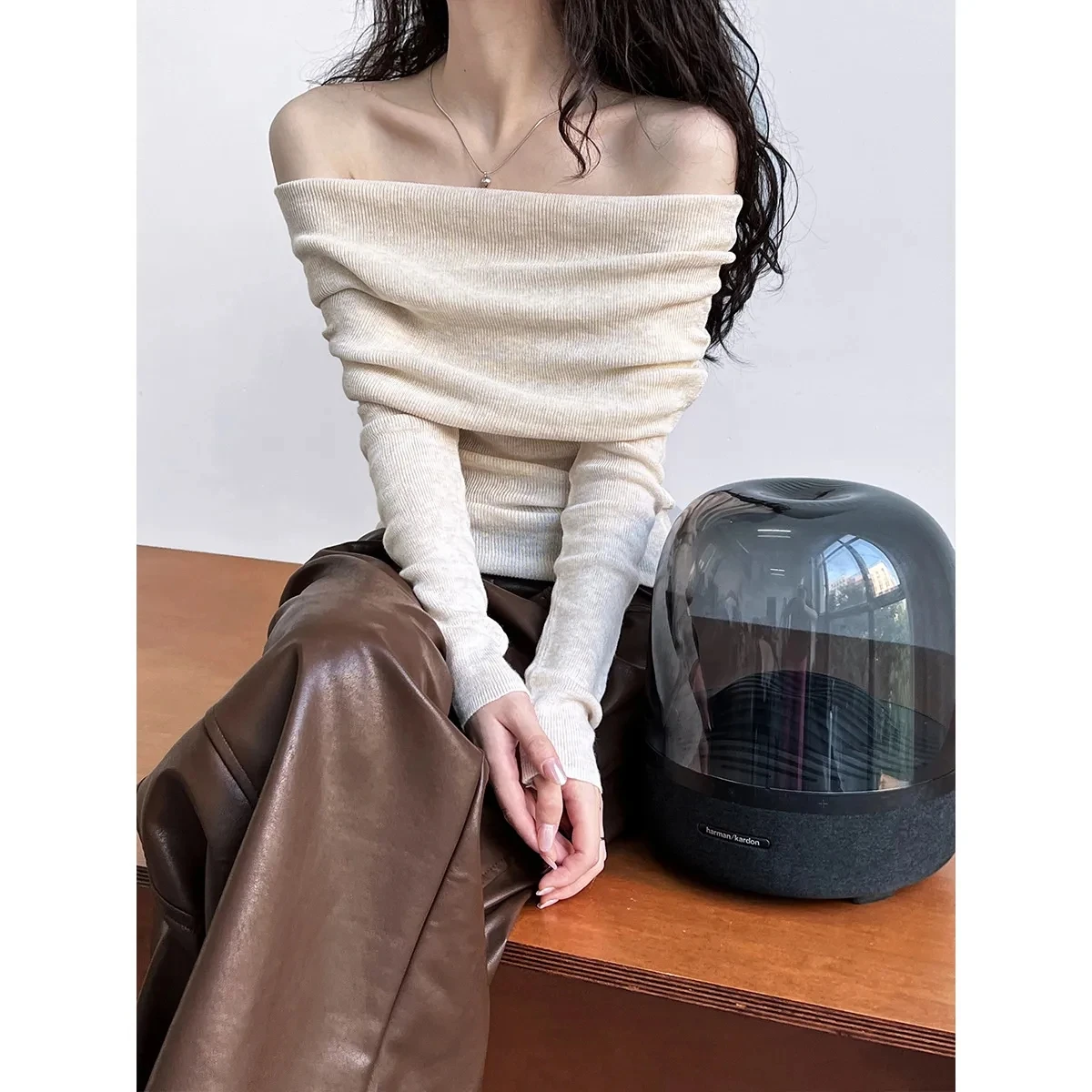 Women's Off Shoulder Knitted Sweater Autumn Simple Long Sleeve Pullover Knit Tops Jumper Soft Slim Fit Sweaters for Women