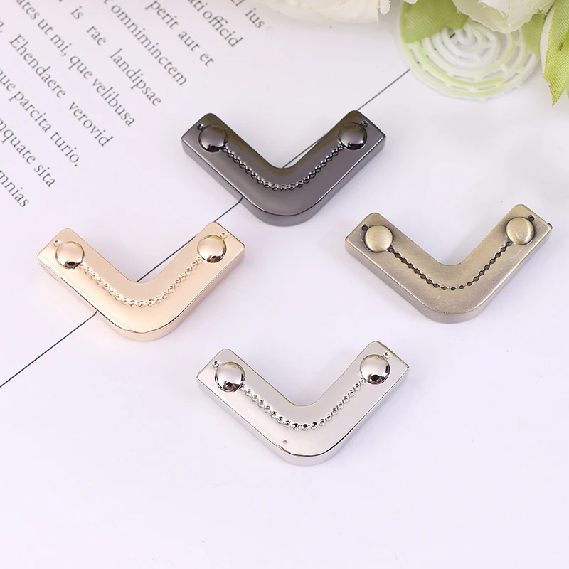 1Pc Metalen Tas Hoek Hoeken Decor Einde Clip Rand Banding Tas Accessoires Lederen Decoratieve Hoek Banding Decoratieve Strips