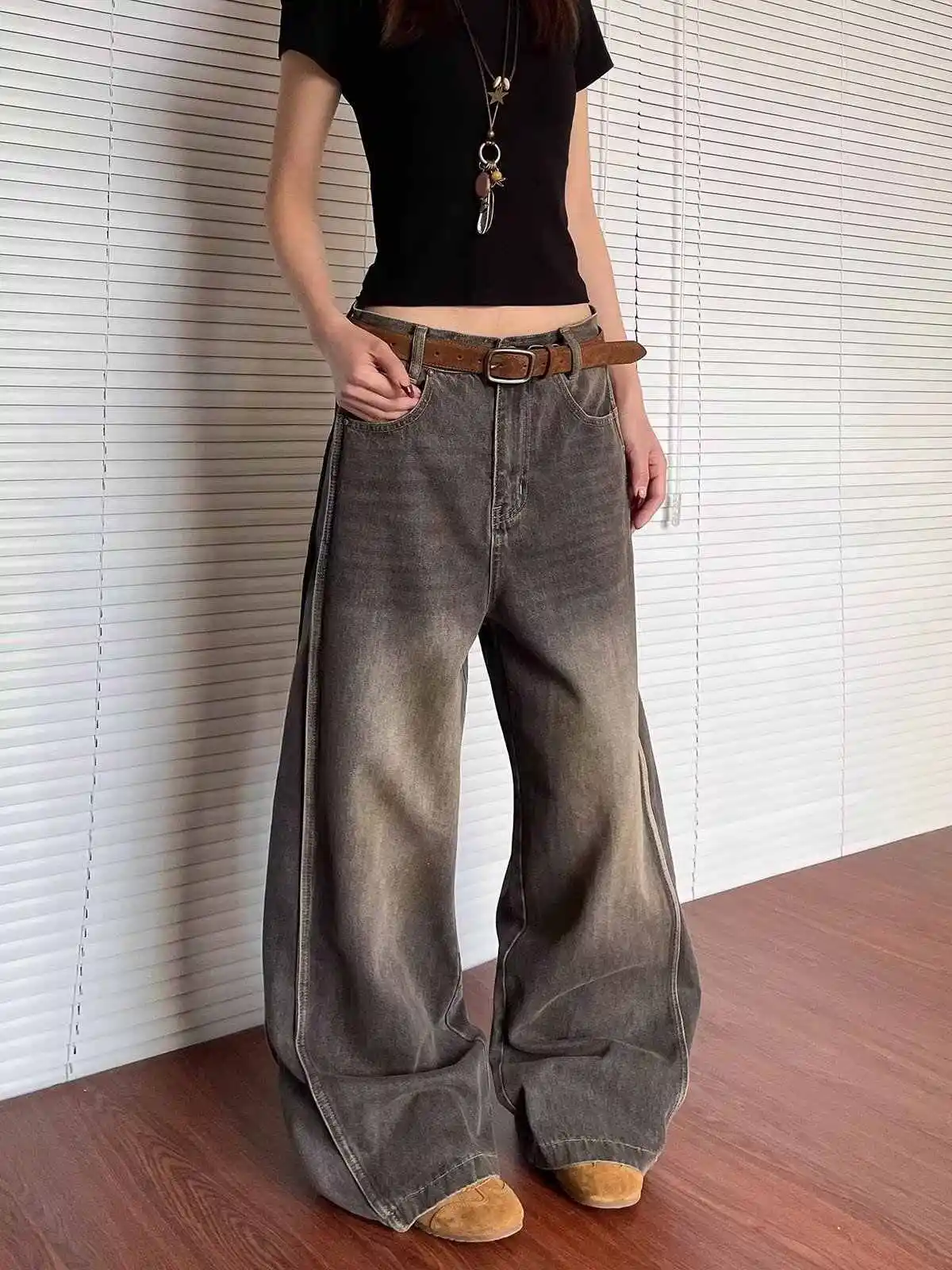 

Women's Casual Style Vintage Aesthetic Jeans Mop Loose Washed Pants Winter Y2K Wide Leg Punk Baggy Harajuku Denim Trouser