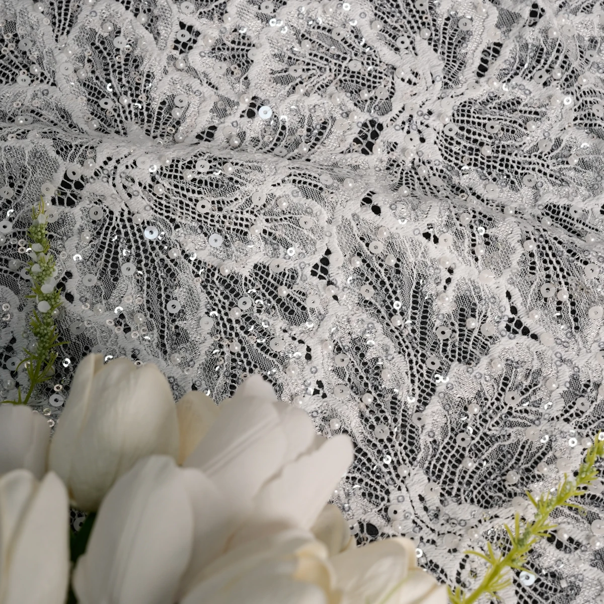 Luxury Beaded Lace Fabric Featuring Fashionable Floral Patterns, Create the Perfect Wedding Dress