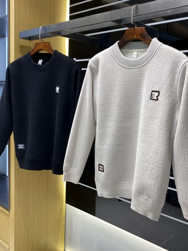 

Soft Comfortable Men's Knitted Sweater Fce Lined Casual Versatile Winter Faion Polyester Fiber round Ne Warm Top