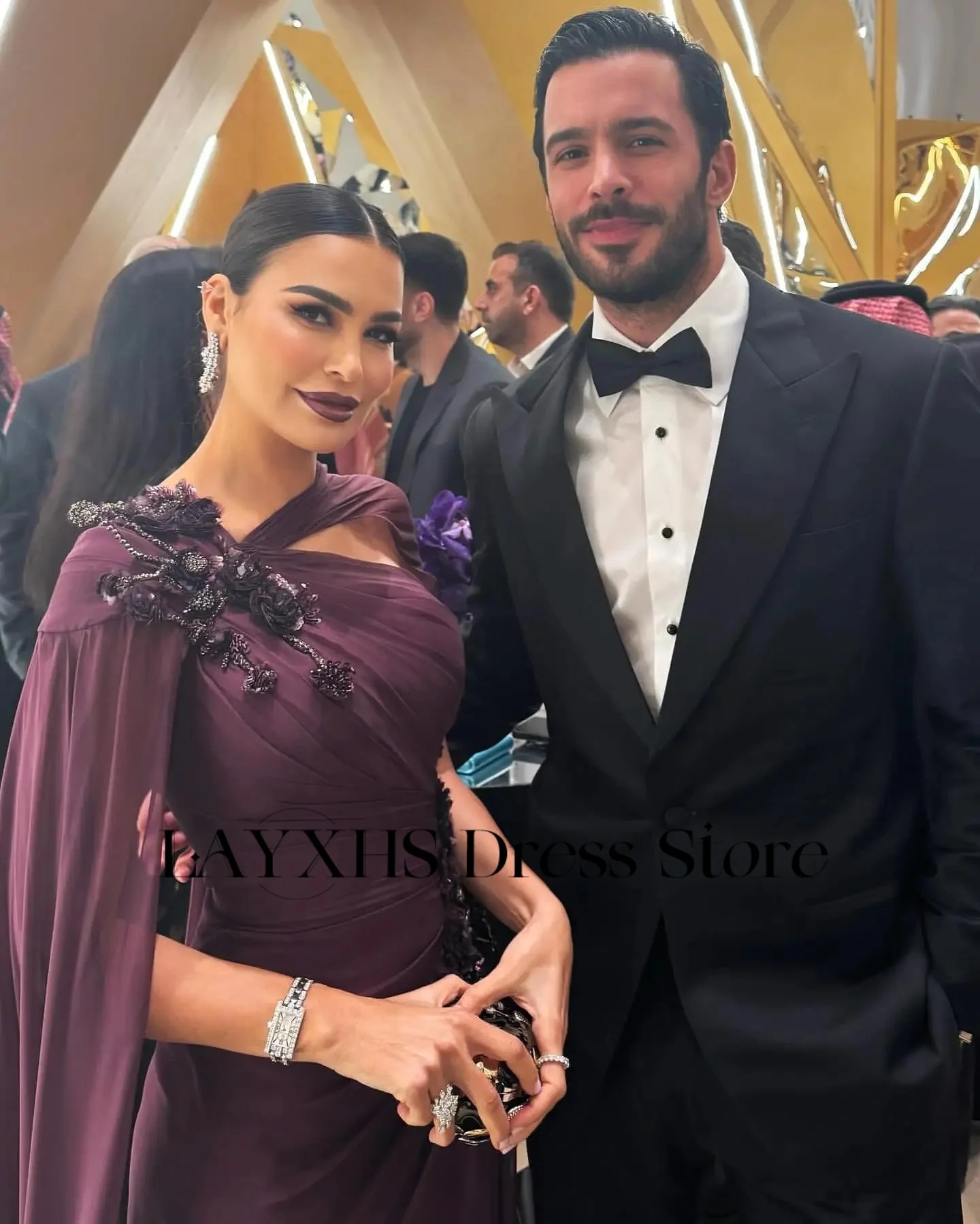 LAYXHS Mode Frauen Abendkleider Lila One-Shoulder-Meerjungfrau Seitenschlitz 3D-Blume Formelle Anlässe Partykleider فساتутМة