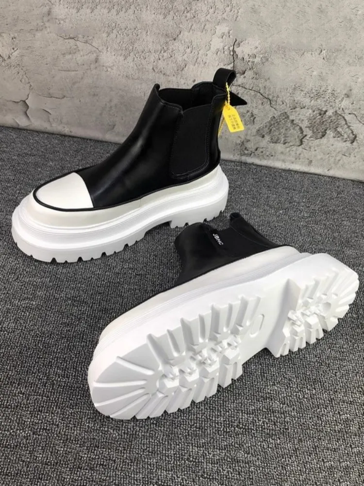 Sepatu bot kulit asli Hip Hop pria, sneaker atasan tinggi kasual musim semi musim gugur, Slip On, dasar tebal penambah tinggi