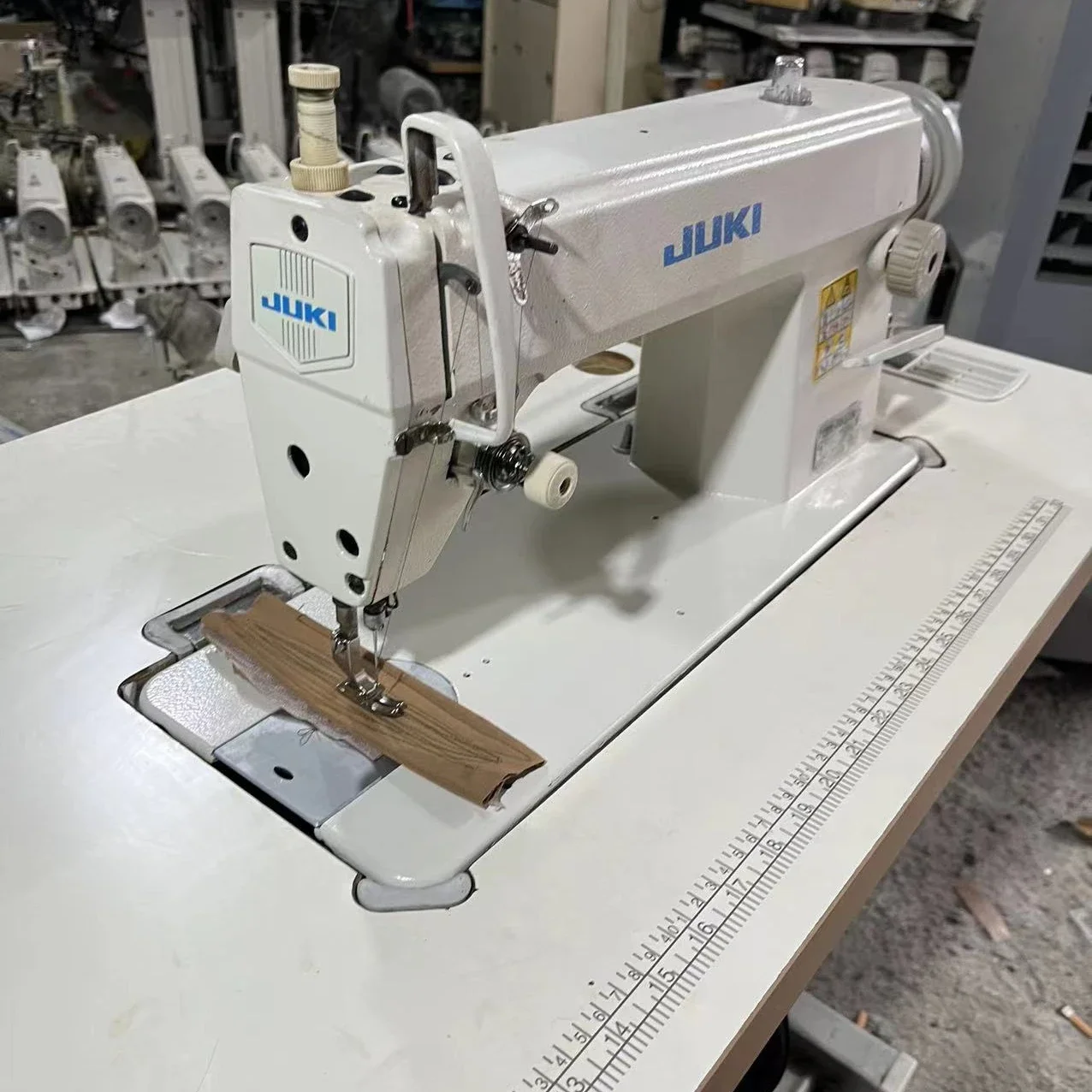 JUKI-5550 Good Condition Used Single Lockstitch Industrial Sewing Machine