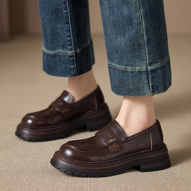 

2026 Women's Loafers Thick-soled non-slip slip-on women shoes Plus-size retro leather shoes female shoe for spring and autumn