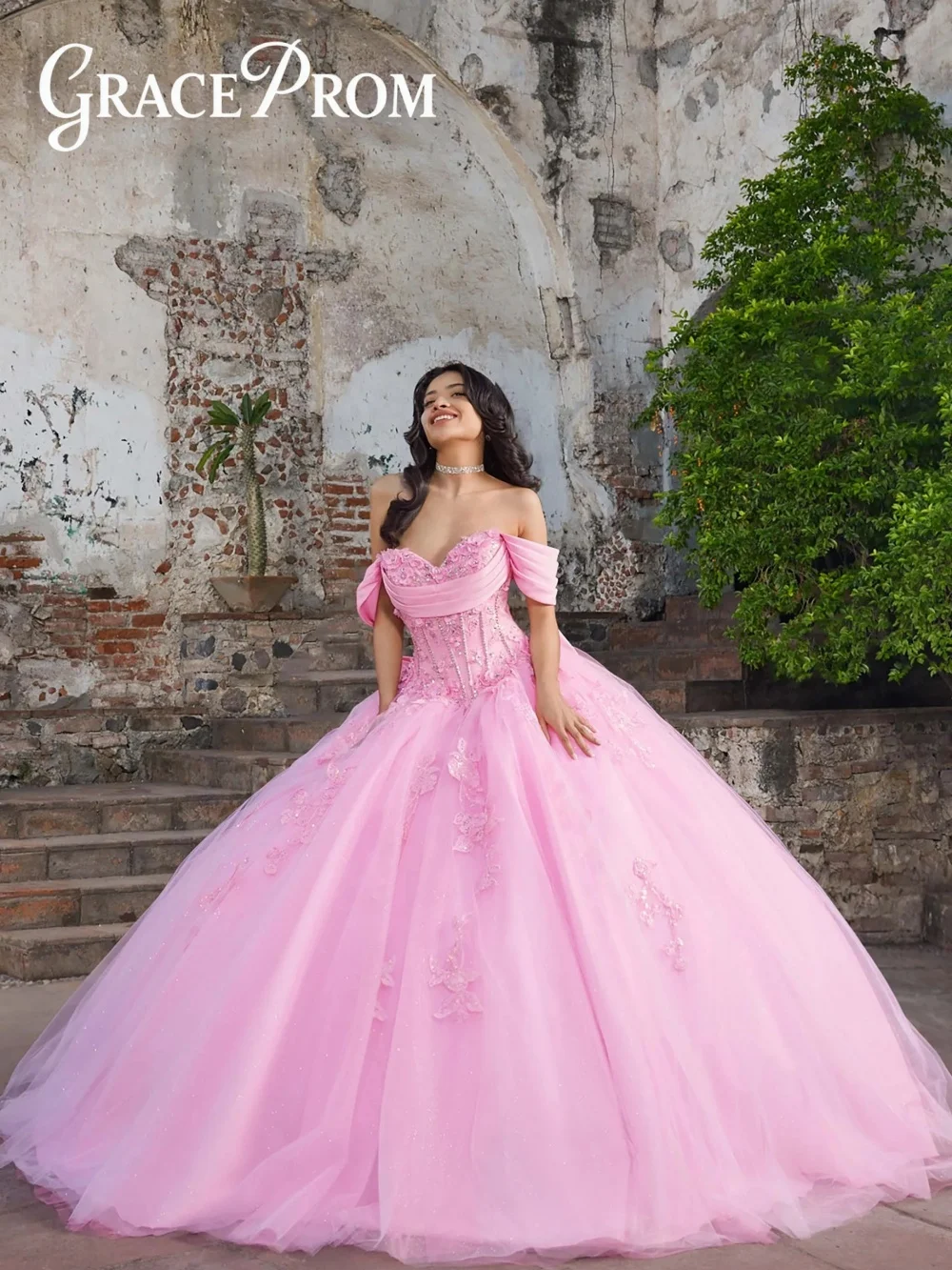 

Romantic Pink Off The Shoulder Ball Gown Elegant Beaded Applique Quinceanera Dress Formal Sheer Vestidos De 15 Años
