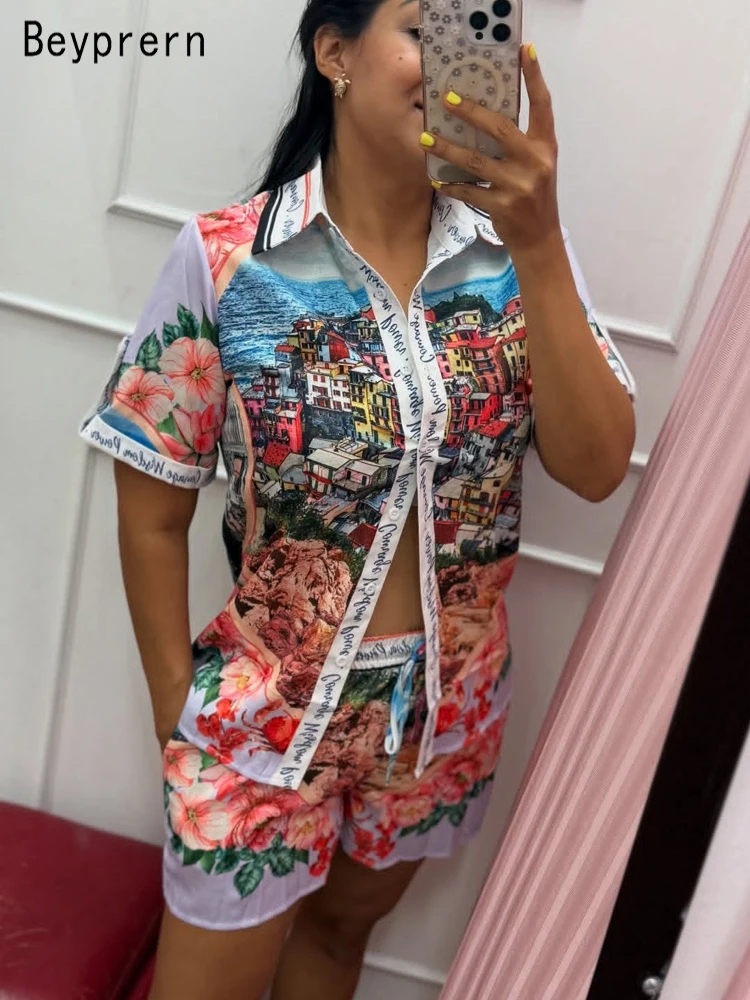 

Beyprern Tropical Floral City Shorts Set 2 Pieces Vacation Outfits Womens Printed Tracksuits Set Beach Suits Set Night Clubwear