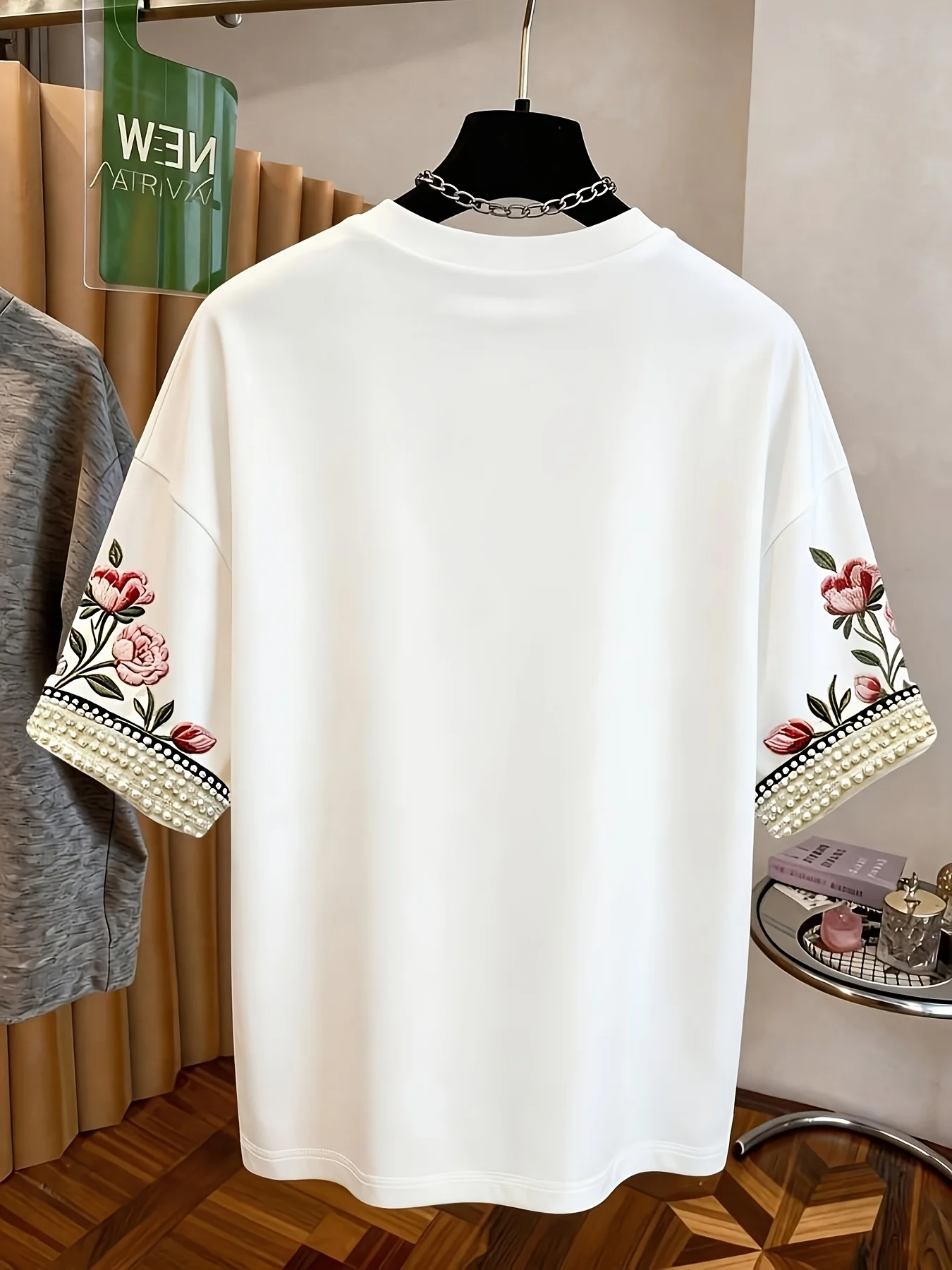 Women's Floral Bird and Butterfly Digital Print Short-Sleeve T-Shirt, Elegant Loose-Fitting White Casual Everyday Wear Top with Faux Pearl Embellishments on the Cuffs and Faux Scarf Tie, Printed Short-Sleeve Casual T-S